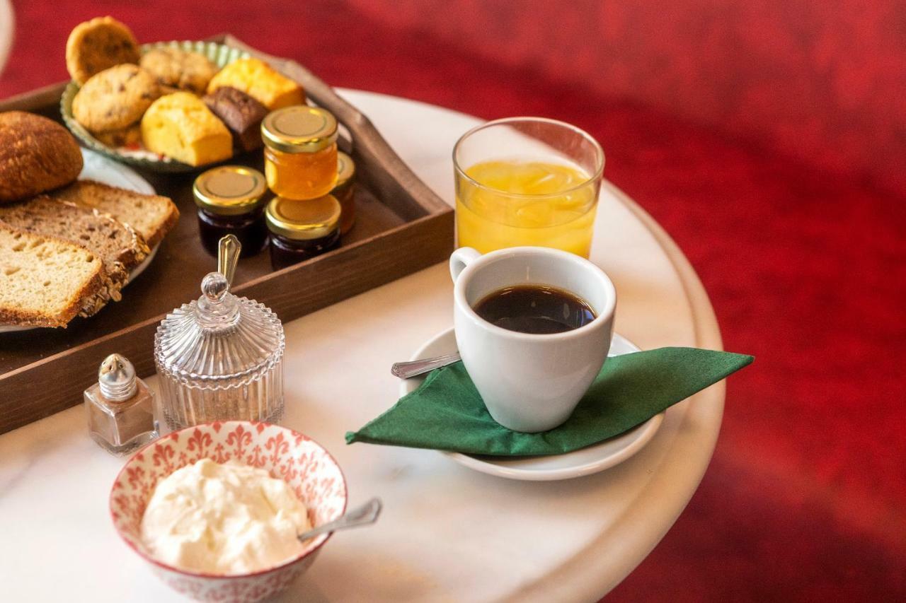 Noma Hotel Атина Екстериор снимка